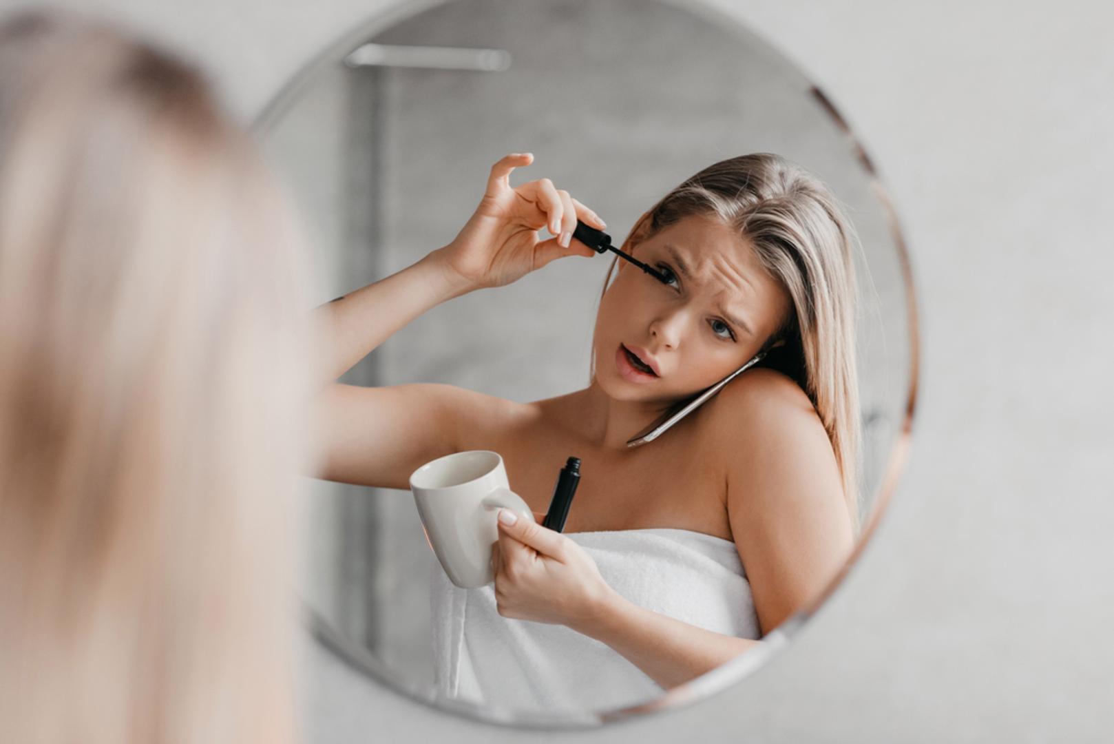 Vaga: Vage jednostavno ne mogu izaći iz kuće dok sve ne izgleda točno onako kako su zamislile – frizura, odjeća, parfem, raspoloženje. U pokušaju da budu idealne, izgube dragocjene minute. Ali tko bi im to zamjerio kad se pojave i izgledaju kao da su sišle s modne piste?