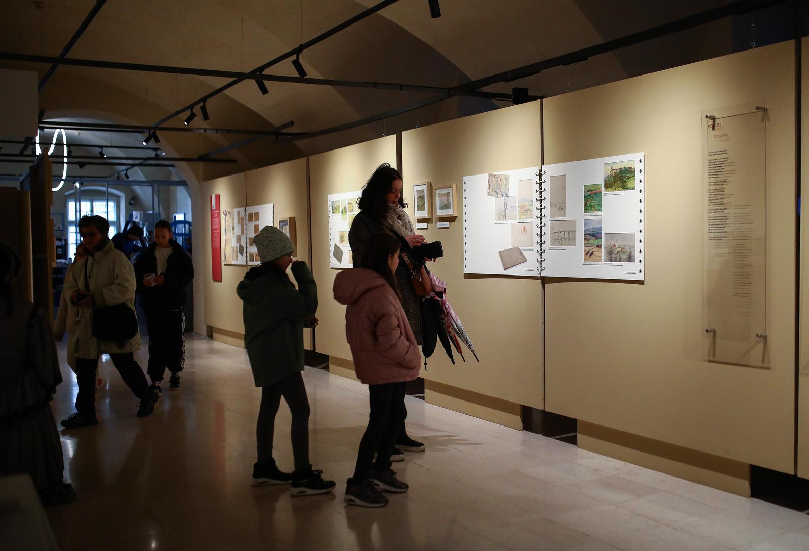 U sklopu koncepcije oživljene povijesti djelatnici, suradnici i prijatelji muzeja zablistali su u vjernim replikama kostima izrađenih prema predlošcima s portreta i fotografija iz njegova fundusa te u prvom licu tumačili prošlost Zagreba. 