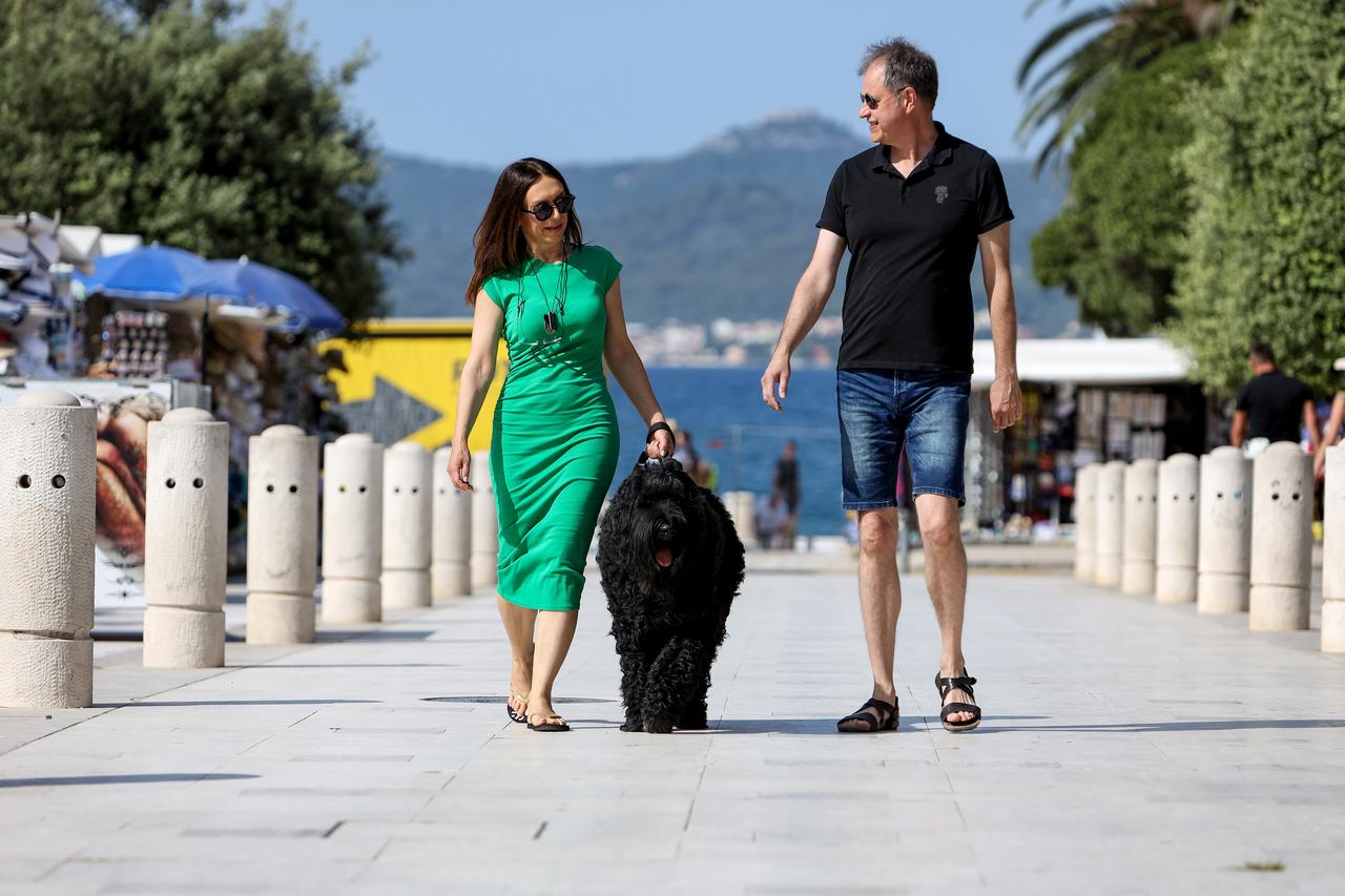 Zadar: Emilija Kokić i Miljenko Kokot sa psom Mimom 