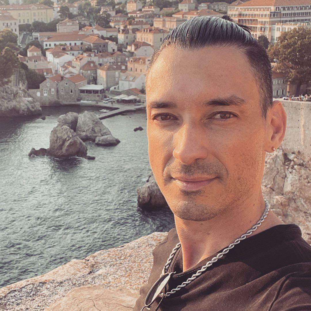 Sudionici prvog reality showa Story Super Nova postali su preko noći popularni, a njihova pjesma ''365'' još uvijek odzvanja u ušima mnogih koji su tada bili u tinejdžerskoj fazi.