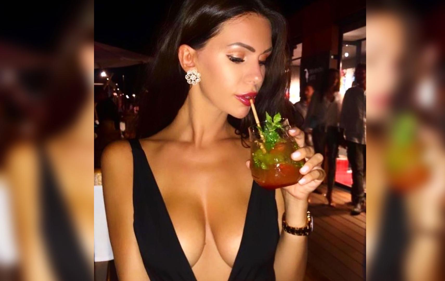 
Nekadašnja Miss Albanije ovo je ljeto posjetila i Međugorje. Sulejmani je na Instagramu objavila nekoliko fotografija iz glasovitog svetišta...