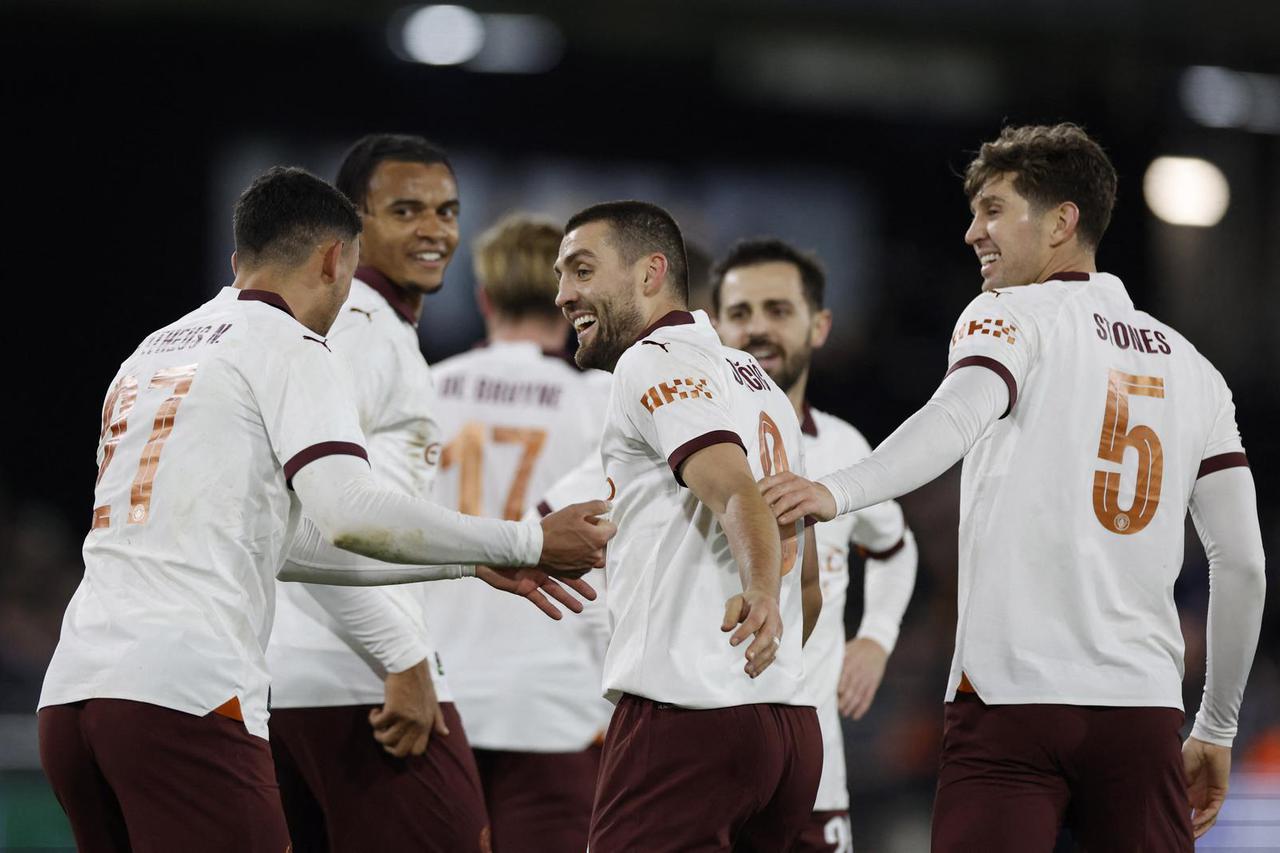 FA Cup - Fifth Round - Luton Town v Manchester City