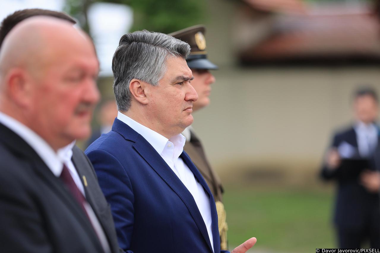 Vukovar: Predsjednik Milanović uručio odlikovanja braniteljima Vukovara 