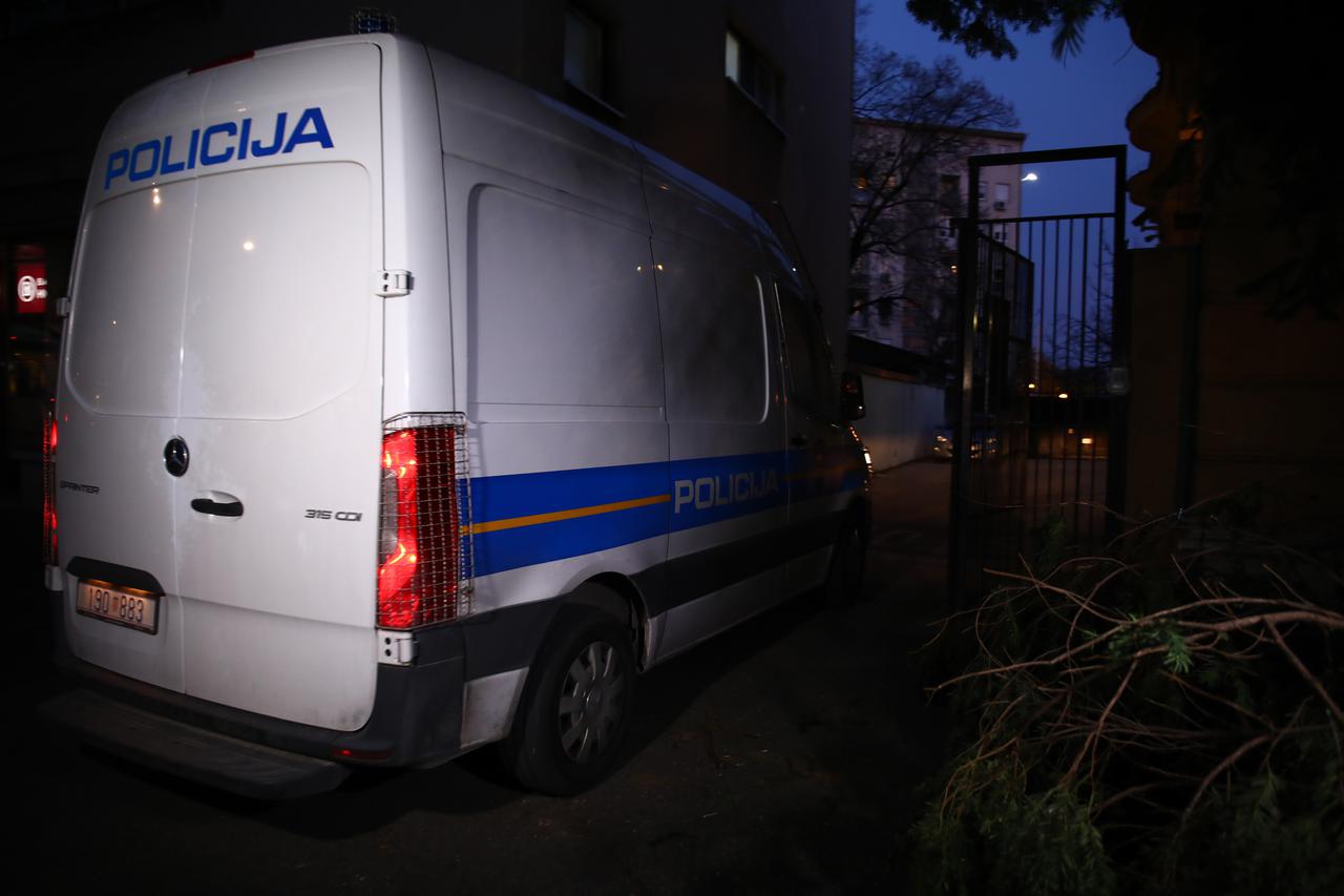 Zagreb: Policija dovodi prve osobe na ispitivanje u USKOK