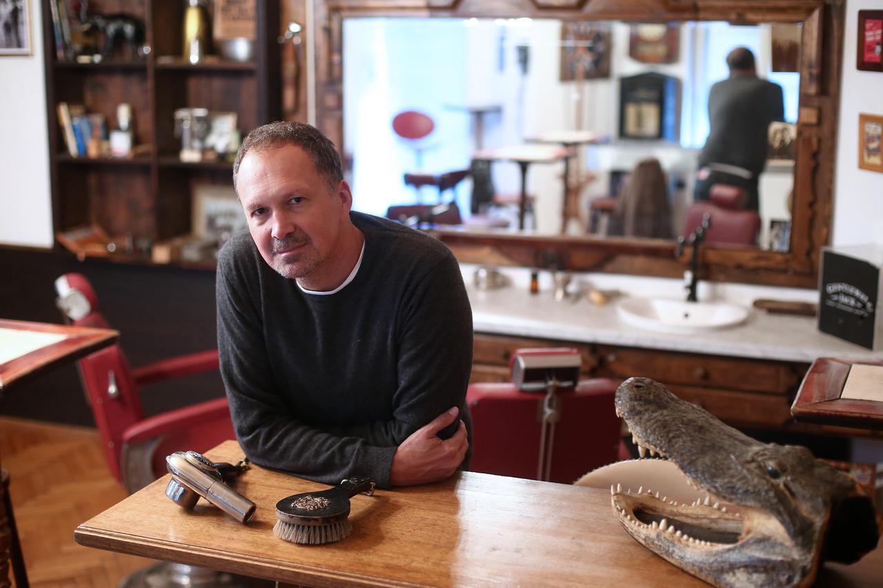 04.11.2015., Zagreb - Tomo Ricov u Gentleman Jack's Barber Shop, prvoj pop-up brijacnici uredjenoj u stilu 50-ih koja ce svoja vrata otvoriti i ove godine. Photo: Sanjin Strukic/PIXSELL