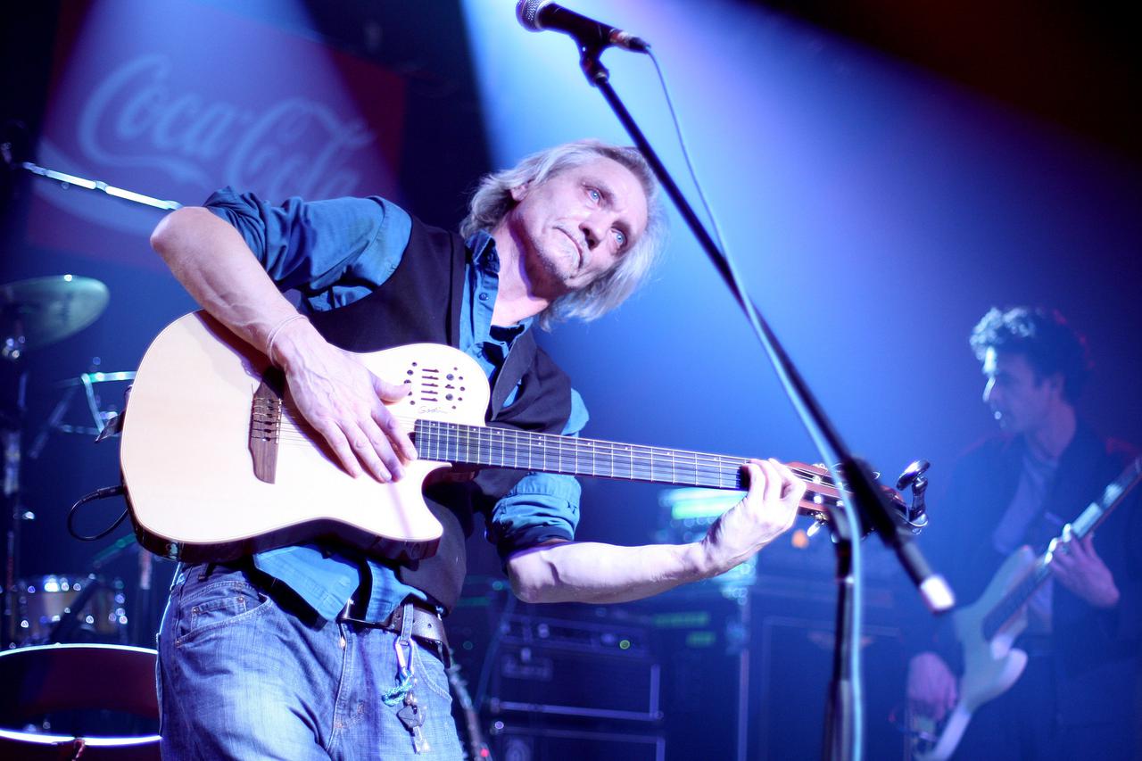 18.12.2009., Zagreb - Darko Rundek i Cargo orkestar nastupili su u zagrebackom Boogaloou.  Photo: Davor Puklavec/PIXSELL