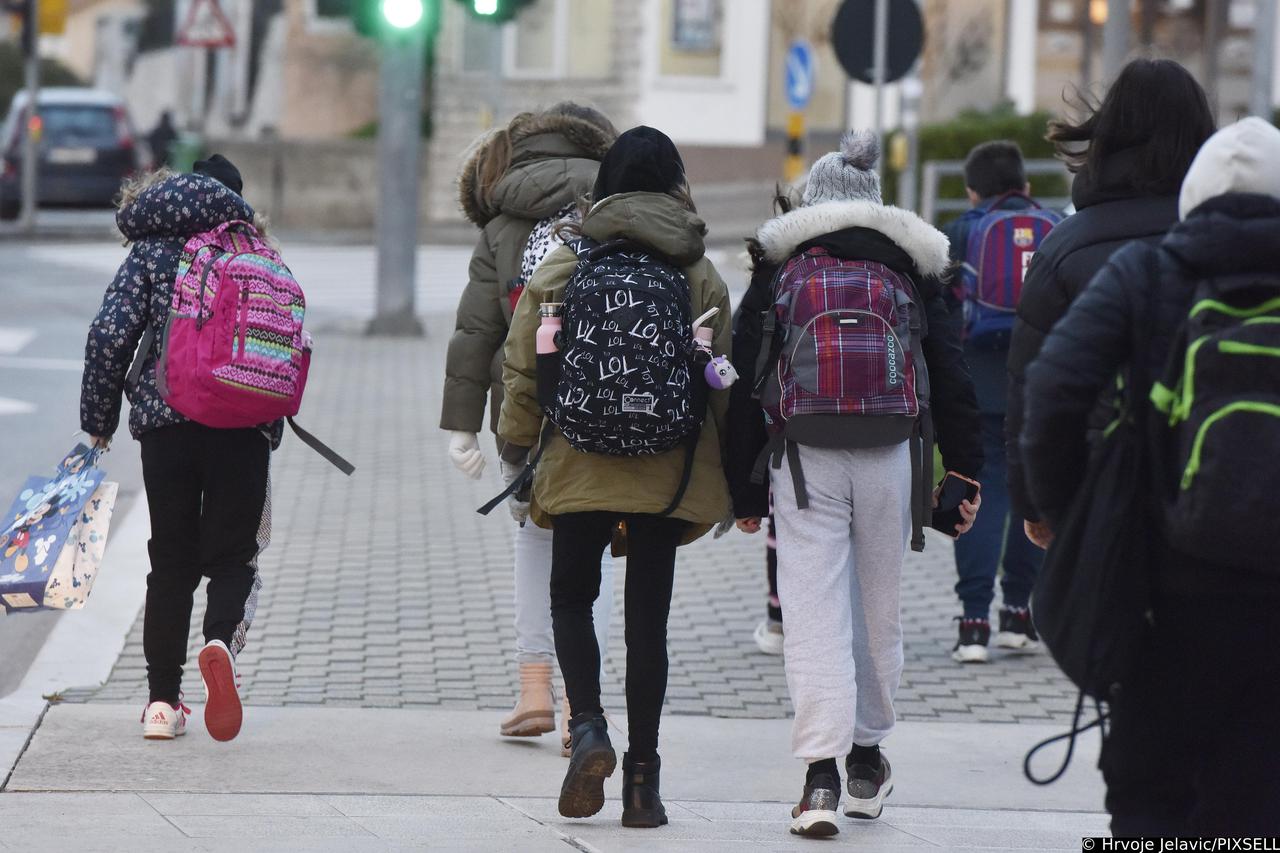 Šibenik: Nakon paznika nastava u županiji u većini škola odvijat će se regularno po modelu A