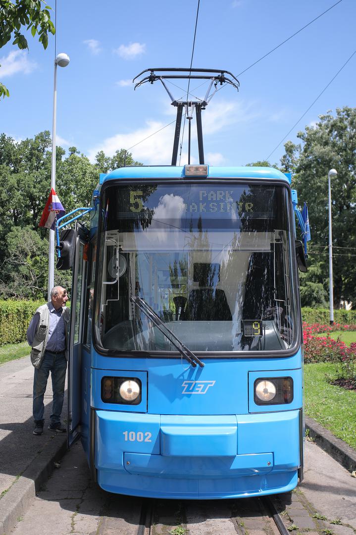 U vrlo kratkom roku od njegove nedavne isporuke obavljene su sve tehničke pripreme, poput ugradnje sustava za nadzor prometa, sustava za validaciju karata i njegovog ispitivanja u realnim uvjetima.