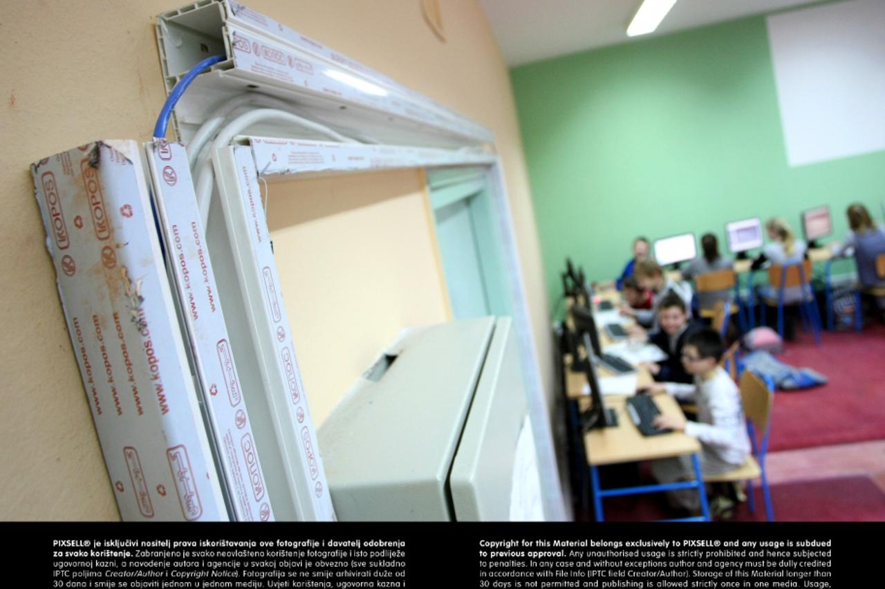 OŠ Ivana Cankara (1)