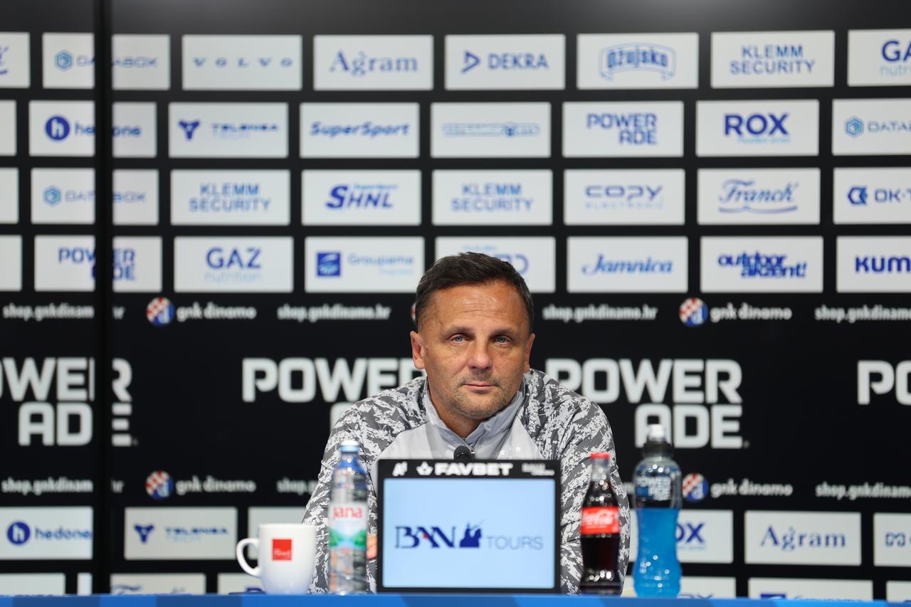 Konferenciju za medije povodom derbi utakmice 12. kola SuperSport HNL-a  između Rudeša i Dinama. 