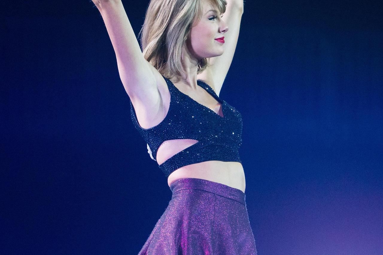 US?singer Taylor Swift on stage at the Lanxess Arena in Cologne, Germany, 19 June 2015. Photo: Rolf Vennenbernd/dpa/DPA/PIXSELL