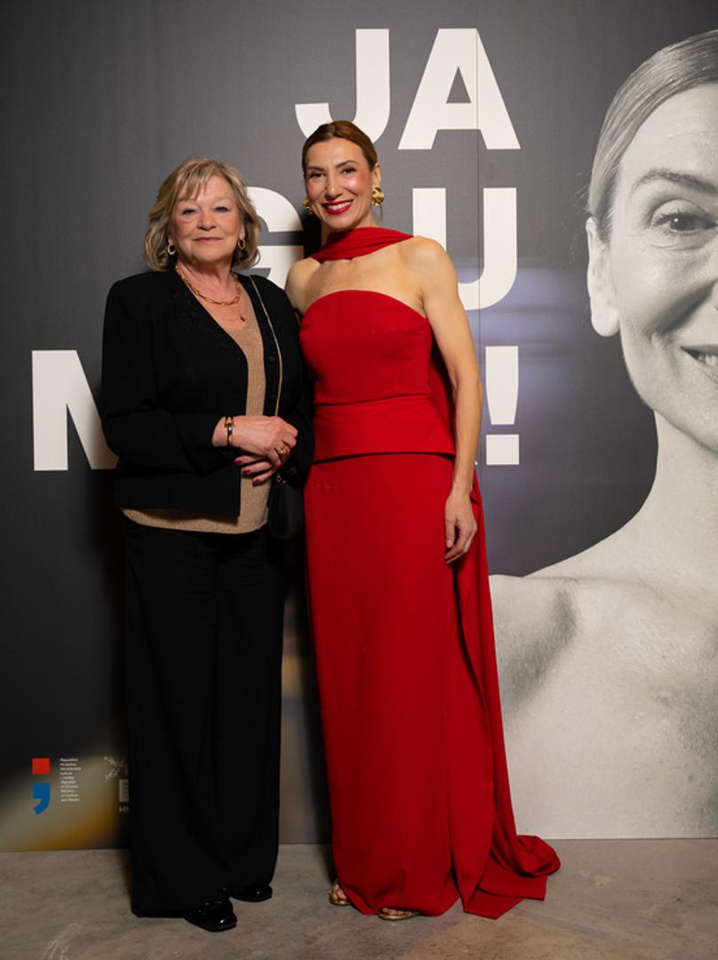 Na premijeri je bila i Darijina mama koju ne viđamo često u javnosti