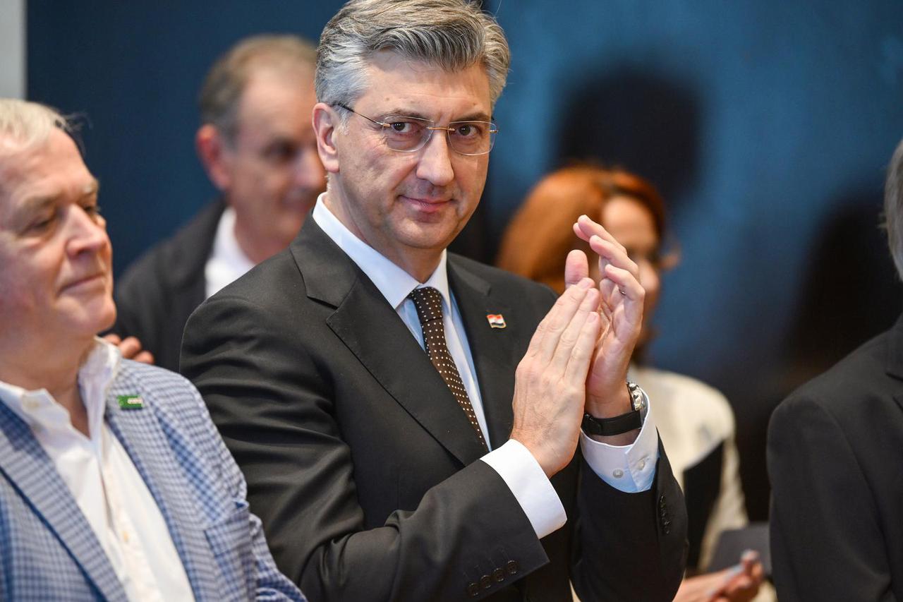 Zagreb: Andrej Plenković prisustvovao je na 16. memorijalnom bridz turniru Svetozara Emila Tedeschija