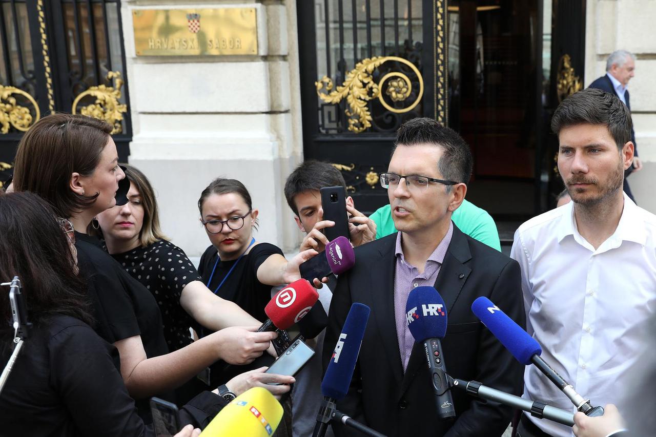 Branimir Bunjac o raskolu u Živom zidu