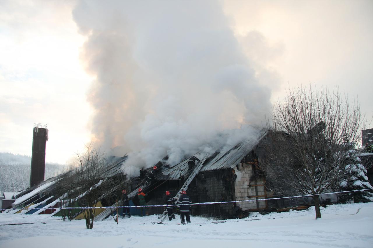 Prošlo je 14 godina otkako je požar progutao HOC Bjelolasicu, ovaj sportski biser još uvijek ?eka bolje dane