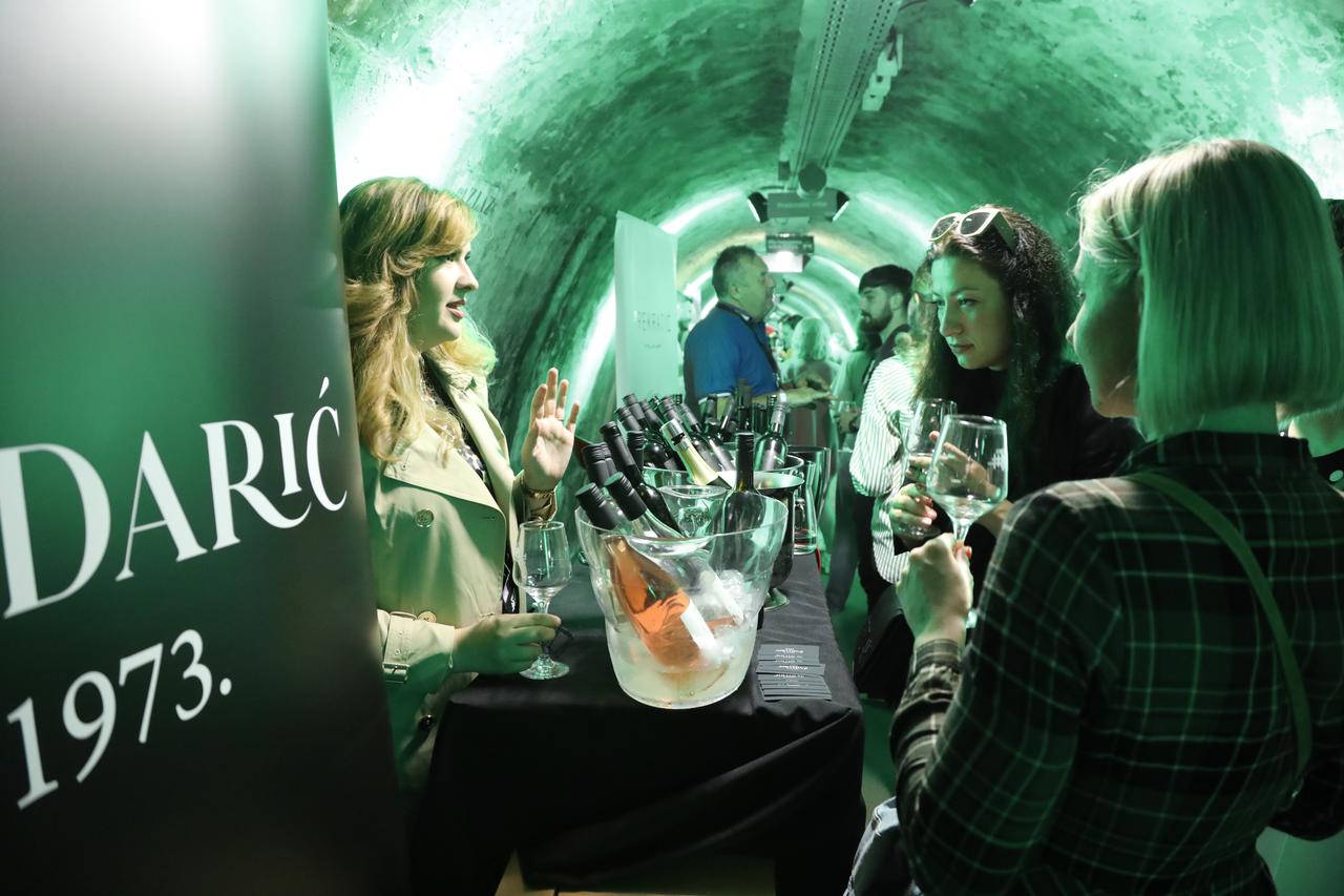 Zagreb: U tunelu Grič otvoren prvi 
Wine&Walk festival "Zagreb Underground"