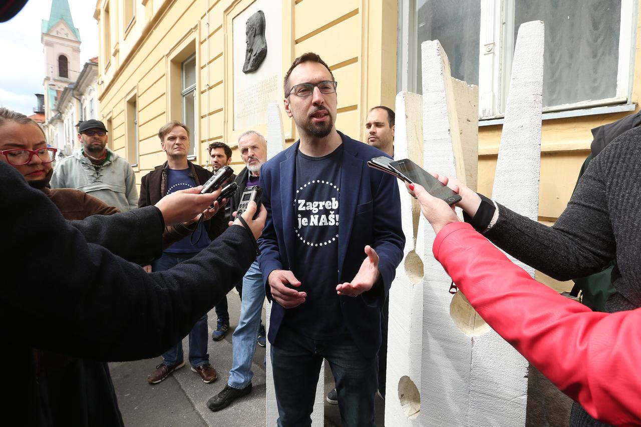 Prosvjedna akcija inicijative Zagreb je naš održana ispred Gradske skupštine