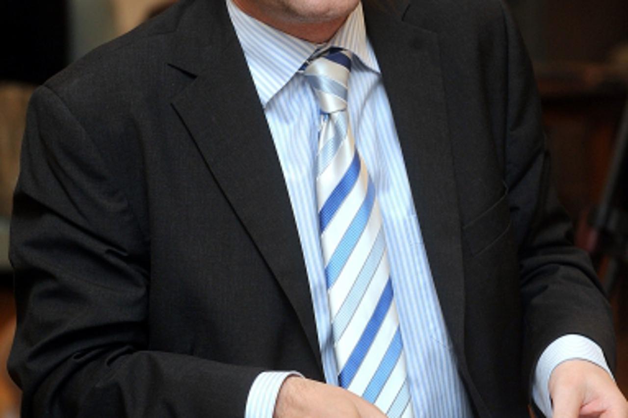 '19.10.2010., Sabor RH, Markov trg, Zagreb - Sjednica Mandatno-imunitetnog povjerenstva o aktiviranju mandata Djurdji Adlesic. Potpredsjednik povjerenstva Arsen Bauk iz SDP-a.  Photo: Goran Stanzl/PIX