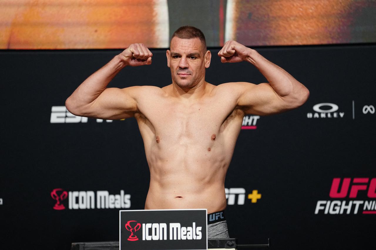 UFC Fight Night - Garcia vs Onama: Official Weigh-In