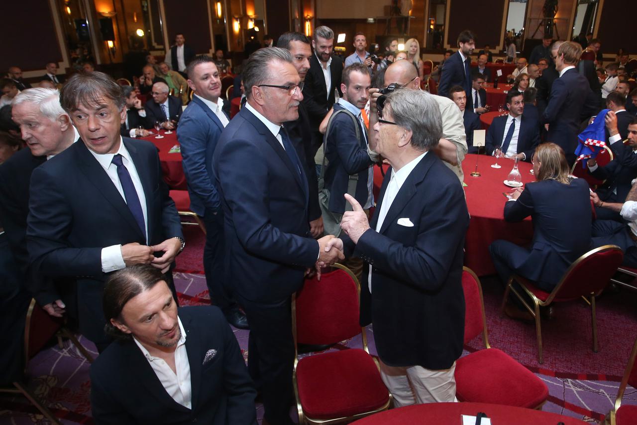 Zagreb: Luka Modri? ?etvrti put osvojio nogometnog Oscara