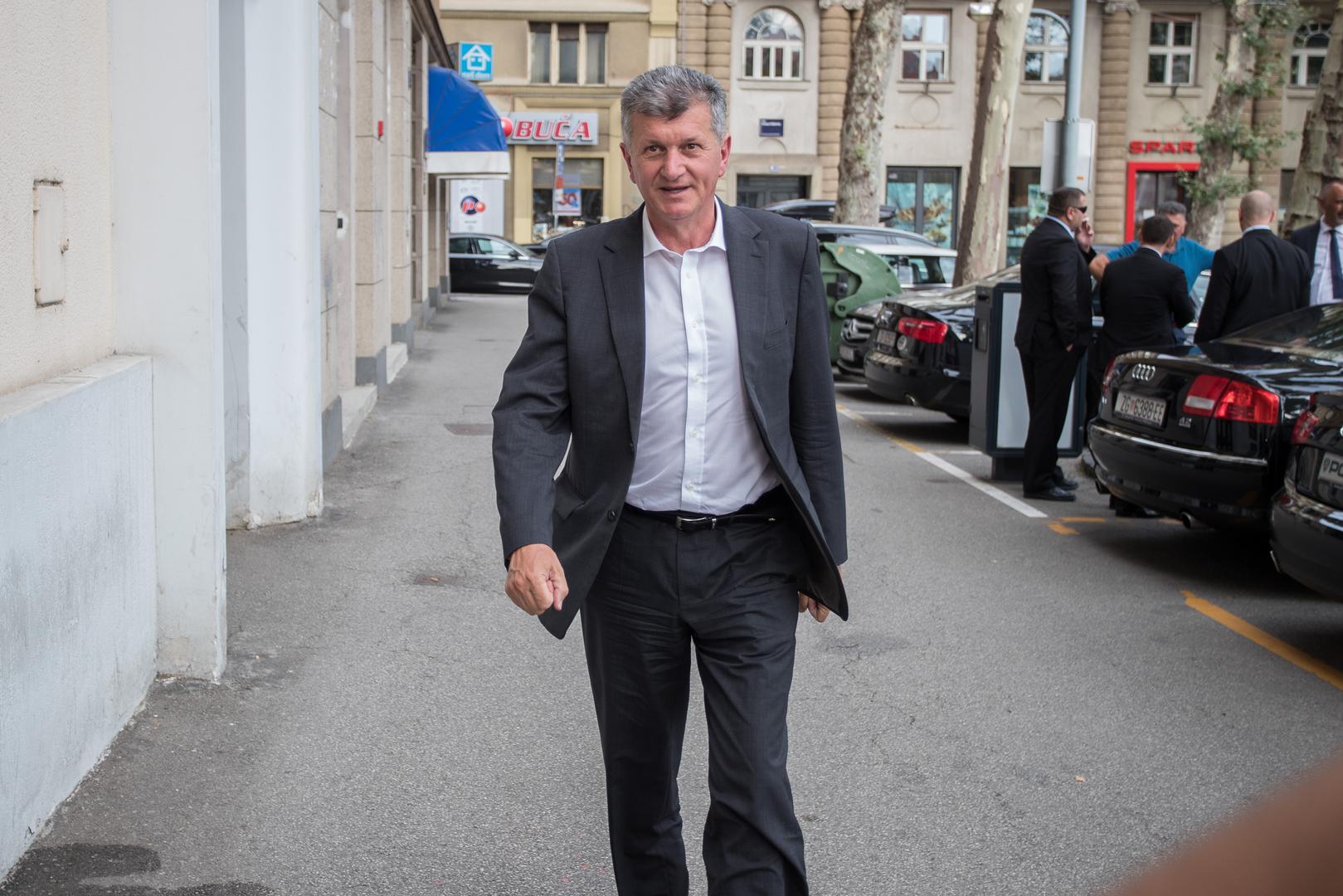 Prof. dr. Milan Kujundžić nalaz inspekcije iz Zaprešića, gdje je mladić umro na cesti, tek očekuje