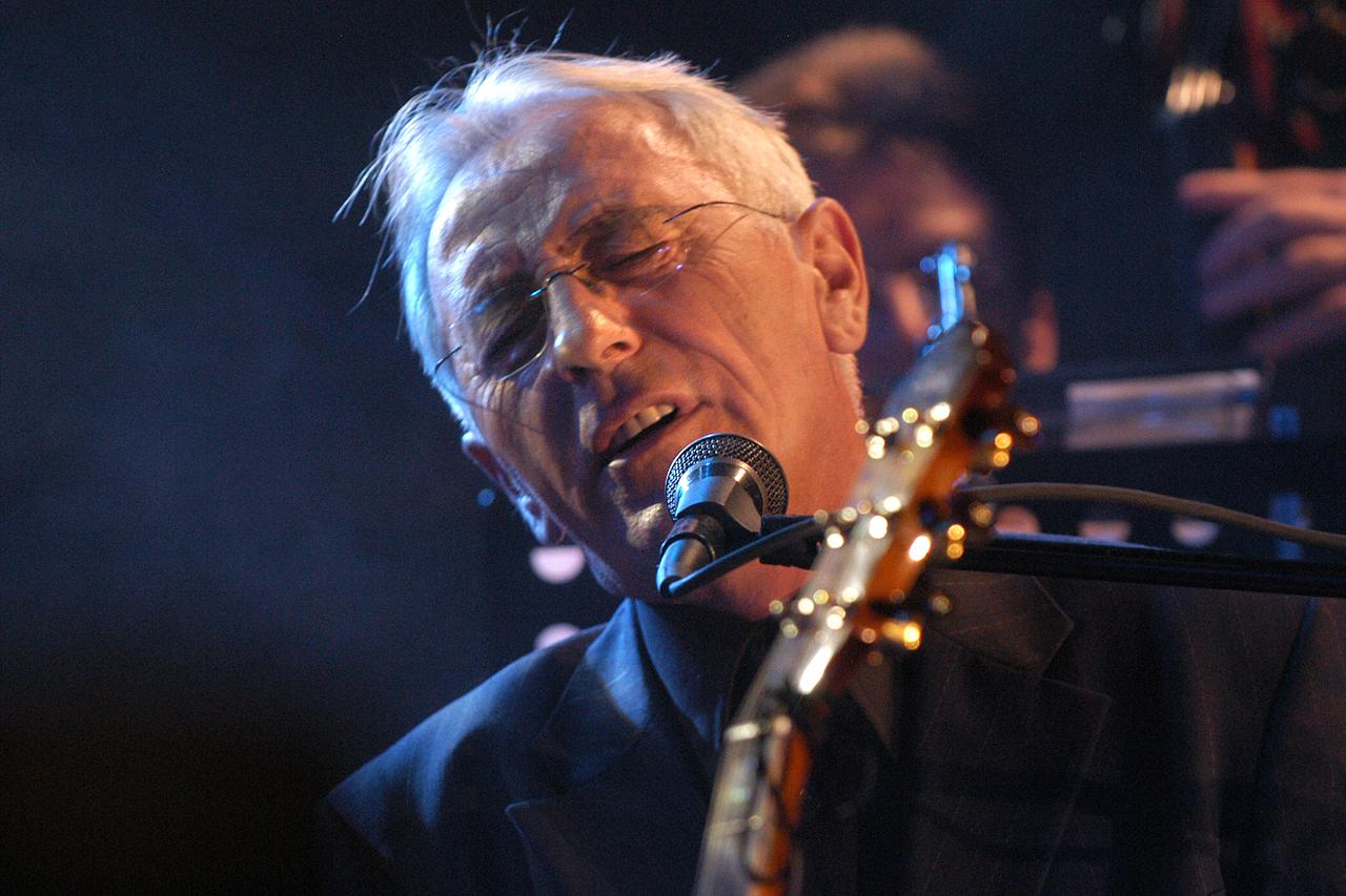ARHIVA - Pjevač Oliver Dragojević