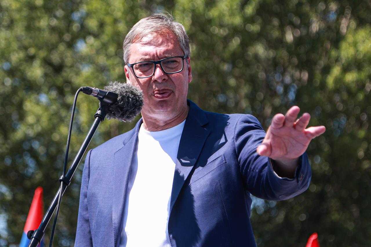 Predsjednik Republike Srbije Aleksandar Vučić posjetio Novi Pazar i družio se s građanima