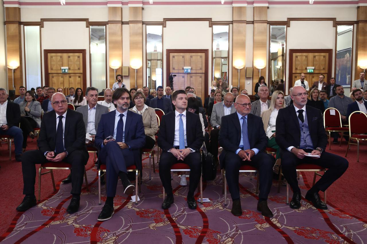 Drazen Klaric, Zdravko Maric, Zlatko Matesa