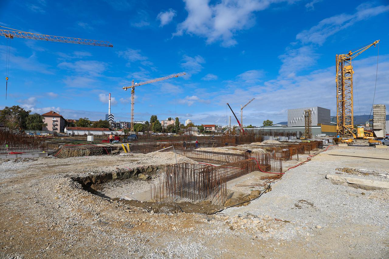 Gradona?elnik Tomaševi? u obilasku gradnje stadiona u Kranj?evi?evoj ulici