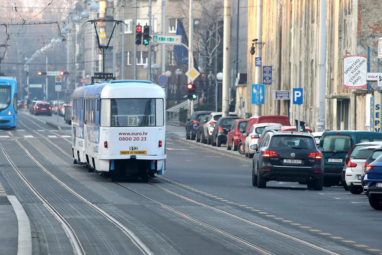 Zagreb: Kraće linije - bolja usluga?
