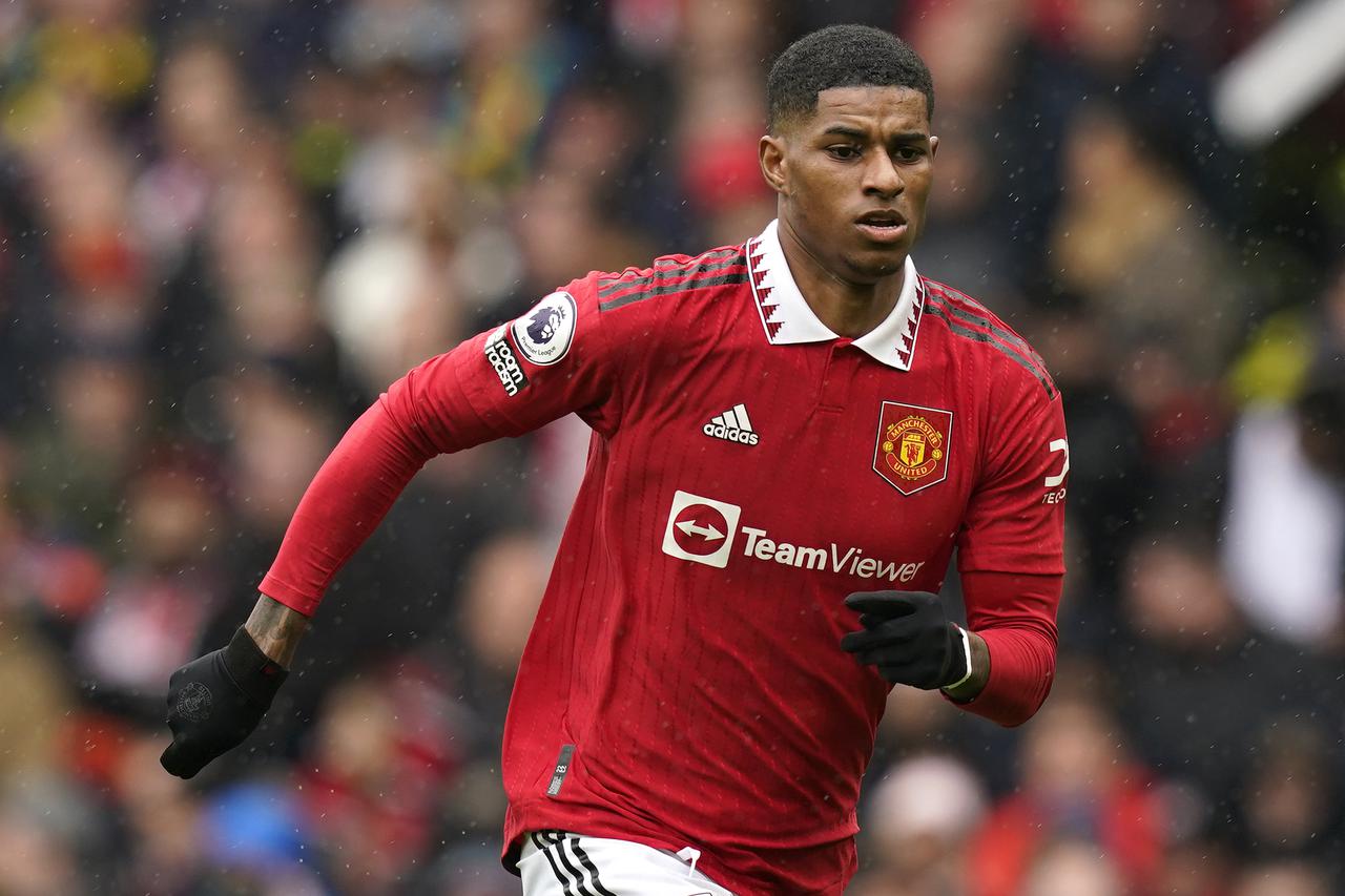 Manchester United v Aston Villa - Premier League - Old Trafford