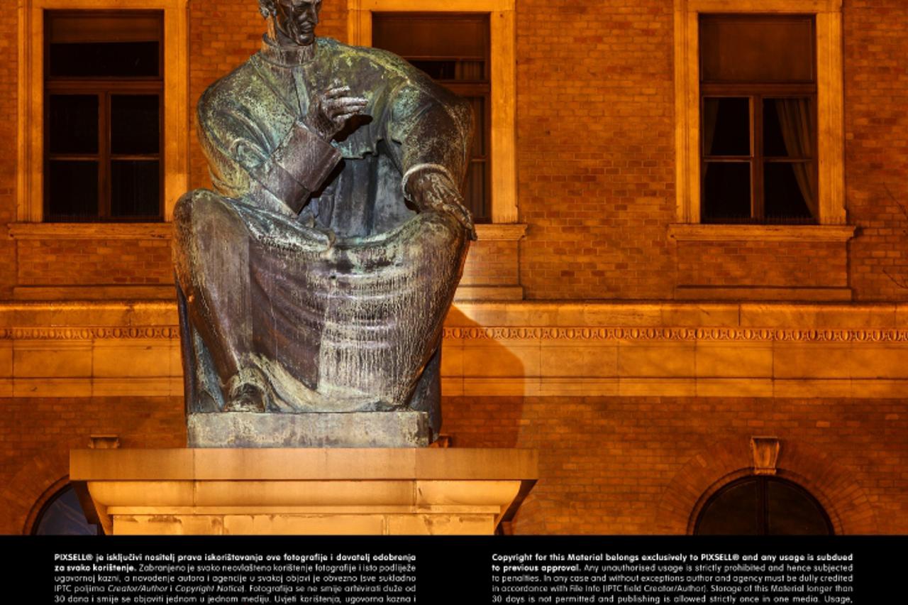 '25.03.2011.,Zagreb - Spomenik Josipa Jurja Strossmayera na Trgu Josipa Jurja Strossmayera Photo: Zeljko Hladika/PIXSELL'