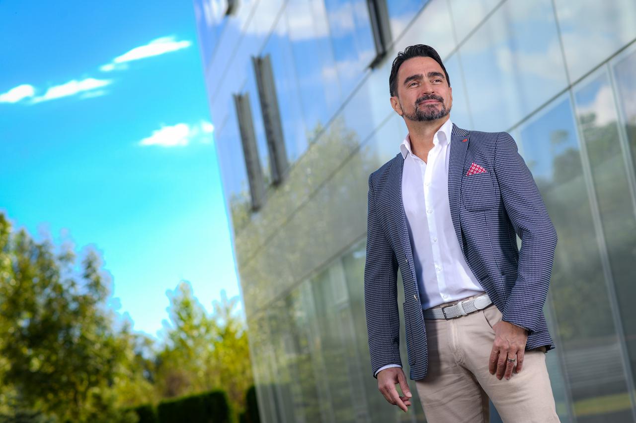 Zagreb: Pjeva? Joško ?agalj Jole