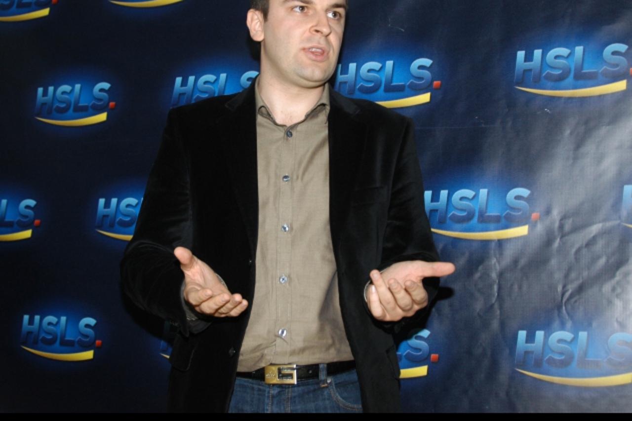 '26.11.2010., Bjelovar - Konferencija za novinare HSLS-a. Dario Hrebak.  Photo: Damir Spehar/PIXSELL'