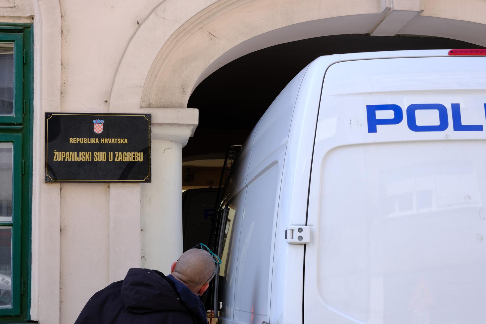 05.04.2023., Zagreb - Uhiceni u aferi Sortirnica dovedeni su u policijskim maricama na Zupanijski sud. Photo: Slaven Branislav Babic/PIXSELL