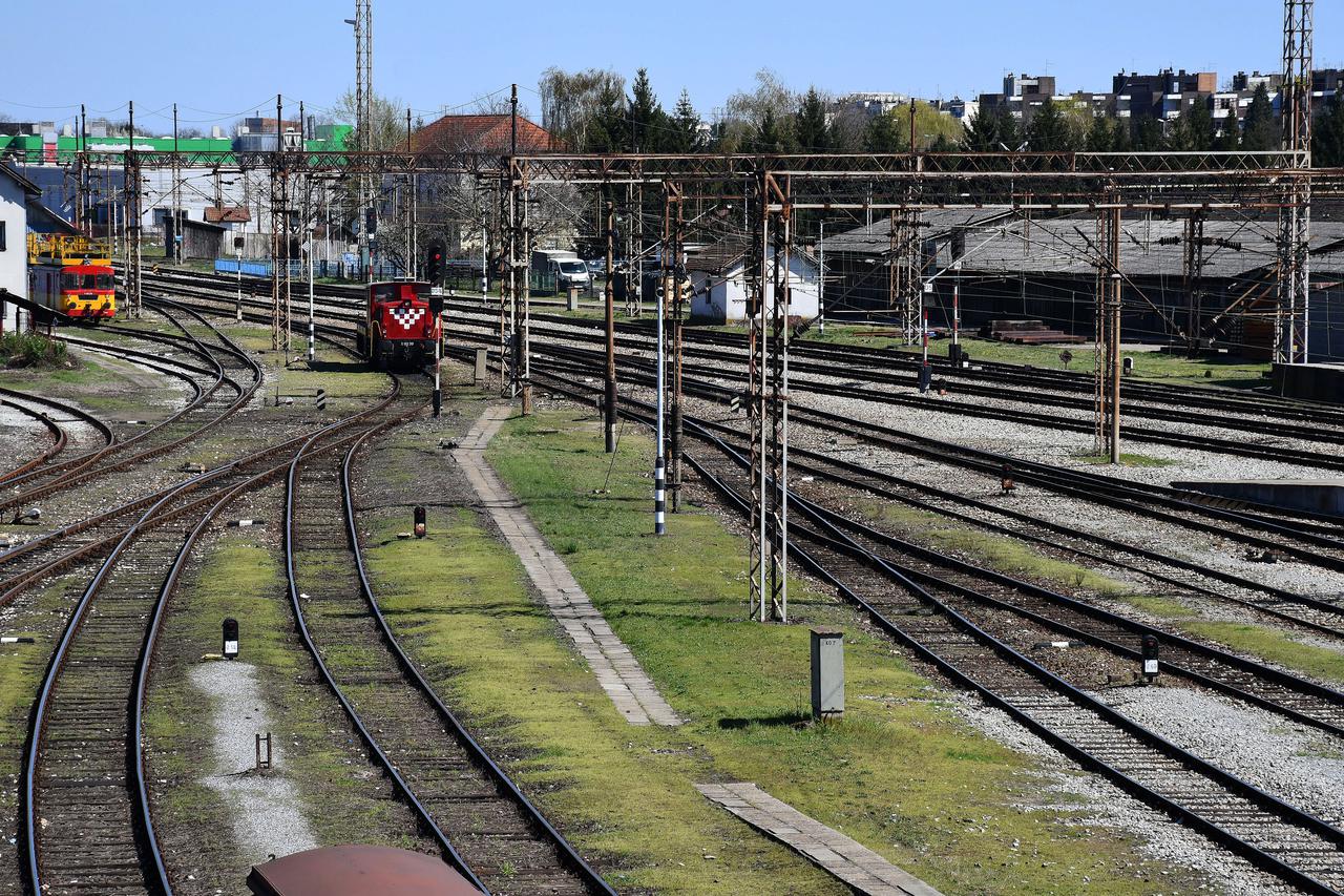 Teretni vagoni na željezničkom kolodvoru Slavonski Brod