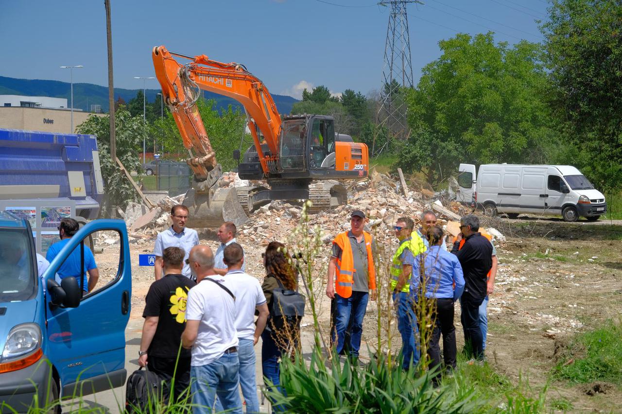 Gradonačelnik Tomislav Tomašević prisustovao početku radova na produženju Branimirove ulice u Sesvetama