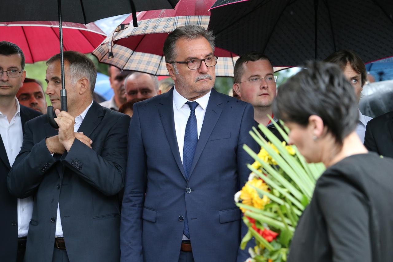 13.06.2016., Metkovic - Pogreb Uzeira Srne, oca kapetana hrvatske nogometne reprezentacije Darija Srne, na groblju u Metkovicu. Ante Cacic.   Photo: Ivo Cagalj/PIXSELL