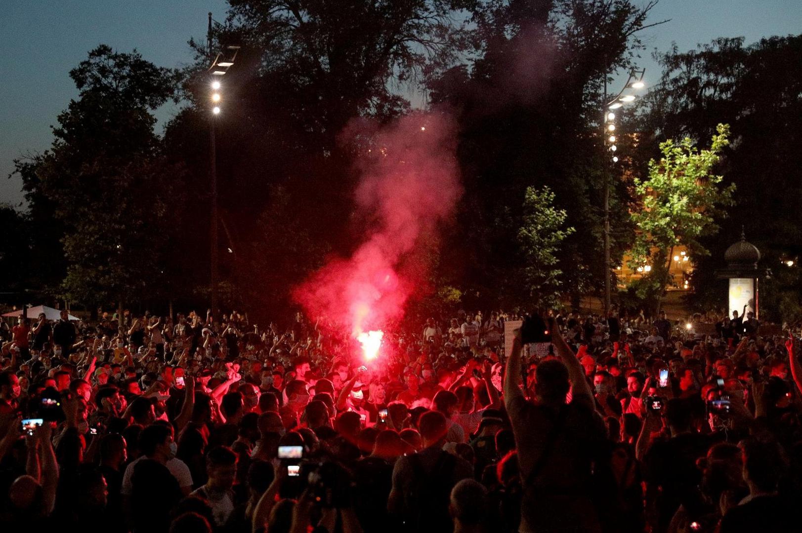 10, July, 2020, Belgrade - Protest of citizens in front of the Assembly of Serbia. . Photo: Stefan Tomasevic/ATAImages10, jul, 2020, Beograd - Protest gradjana ispred Skupstine Srbije. . Photo: Stefan Tomasevic/ATAImages