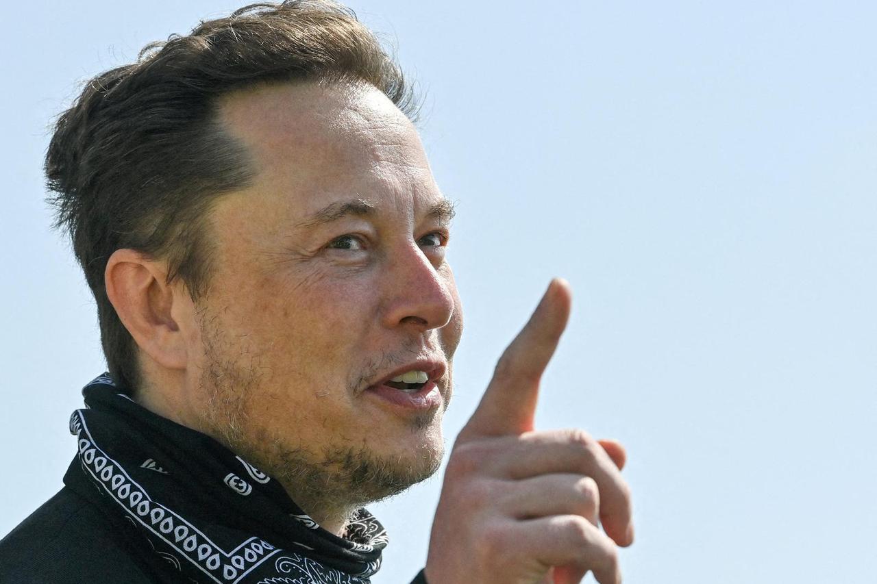 FILE PHOTO: Tesla CEO Musk and CDU party leader Laschet visit the construction site of Tesla's Gigafactory in Gruenheide near Berlin