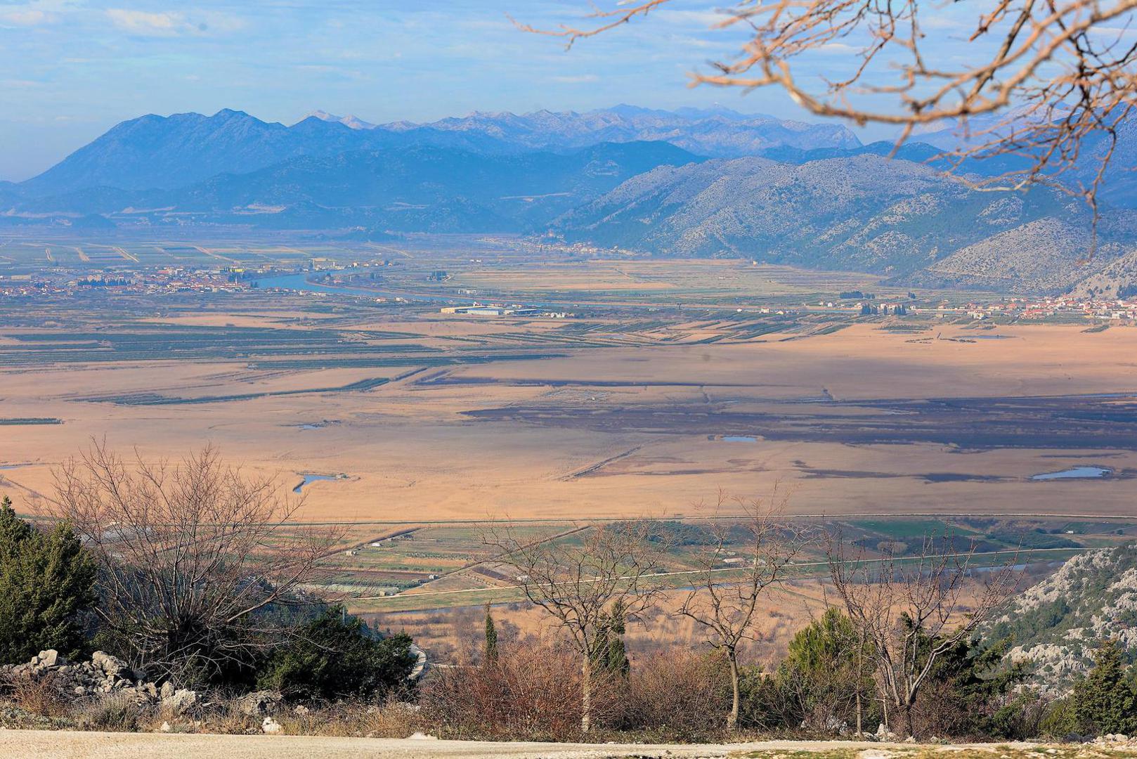 Zažablje u Dubrovačko-neretvanskoj županiji: Glasalo je 257 birača, Maja Vrnoga (HDZ) bila je jedina kandidatkinja i dobila 214 glasova. Plaća joj je 2033,77 eura neto

