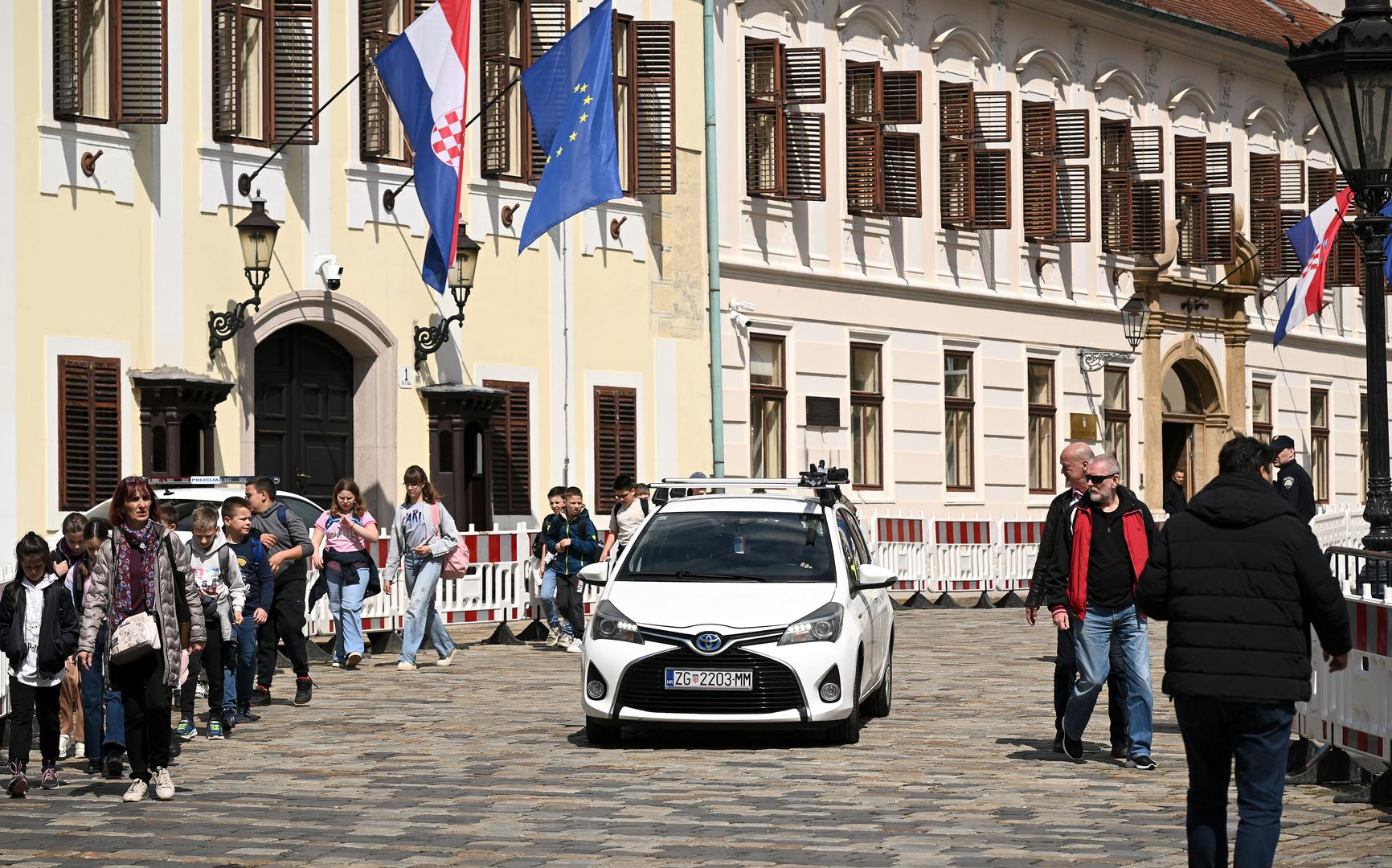 Trg je zatvoren još od 2020. godine nakon napada kada je 22-godišnjak iz Kutine pucao na zgradu Vlade i pritom teško ranio policajca.