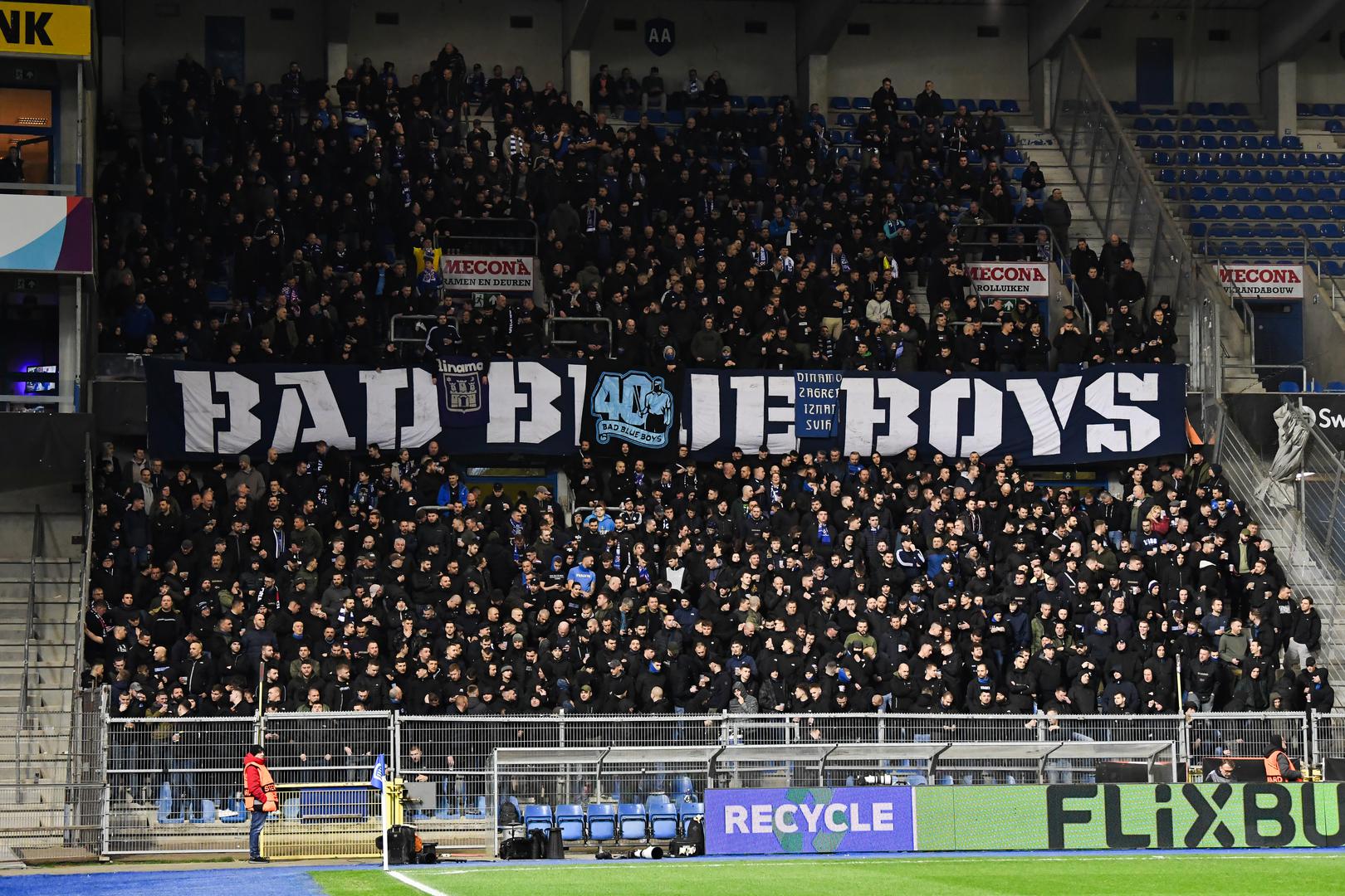 Na tribinama se skupio značajan broj BBB-a koji su zbog plave boje potegnuli sve do Belgije