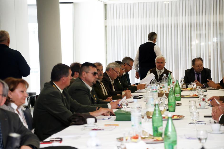 Sisak: Održana sjednica Hrvatskog lovačkog saveza