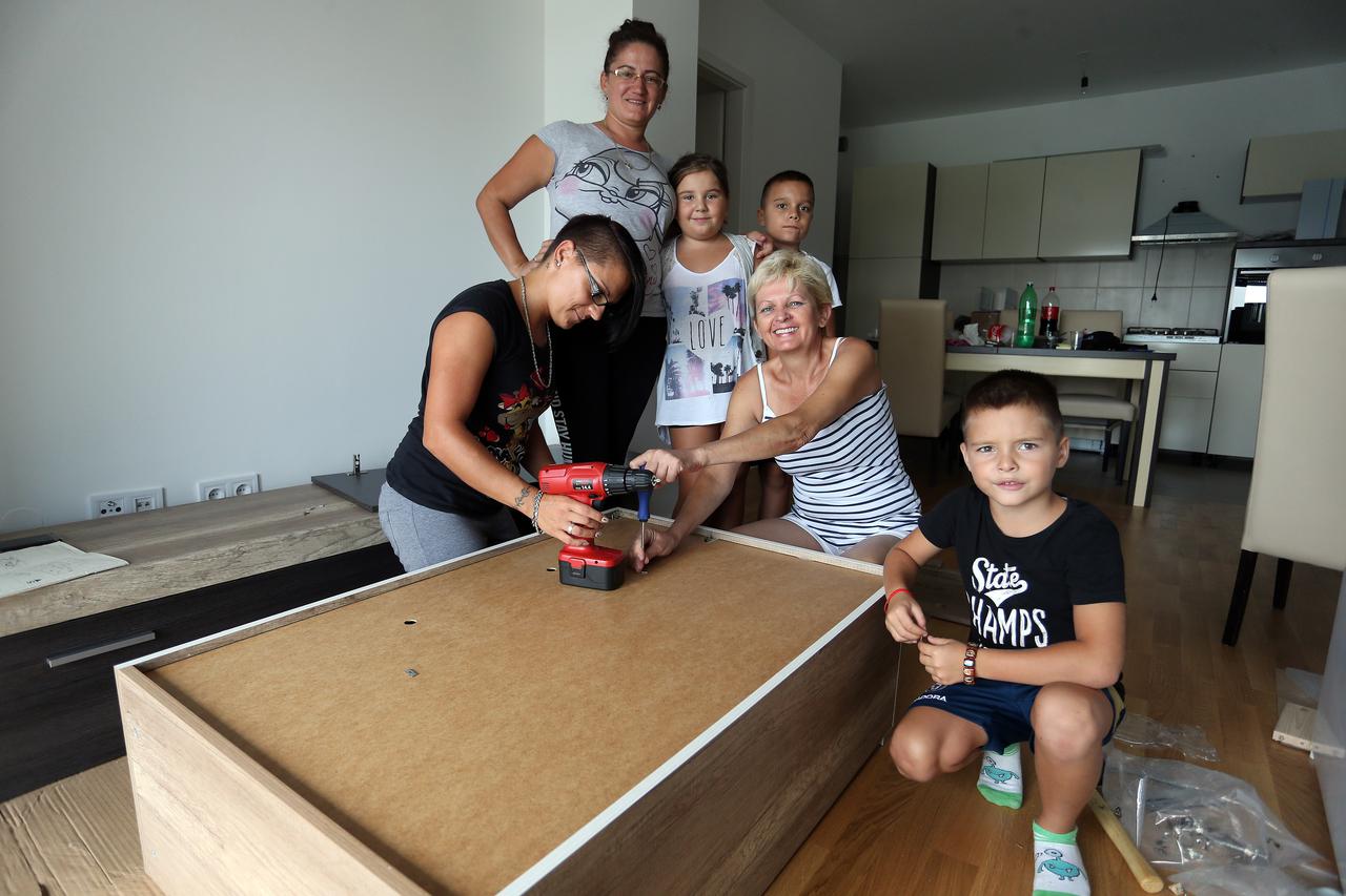 Stanovi i stanari POS-ovih stanova u Zapruđu