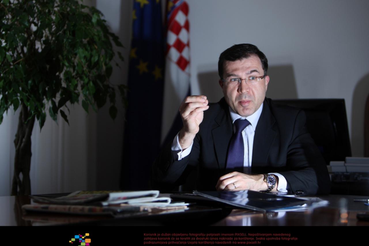 '17.03.2011., Zagreb - Domagoj Ivan Milosevic, potpredsjednik Vlade za investicije u Vladi Republike Hrvatske.  Photo: Petar Glebov/PIXSELL'