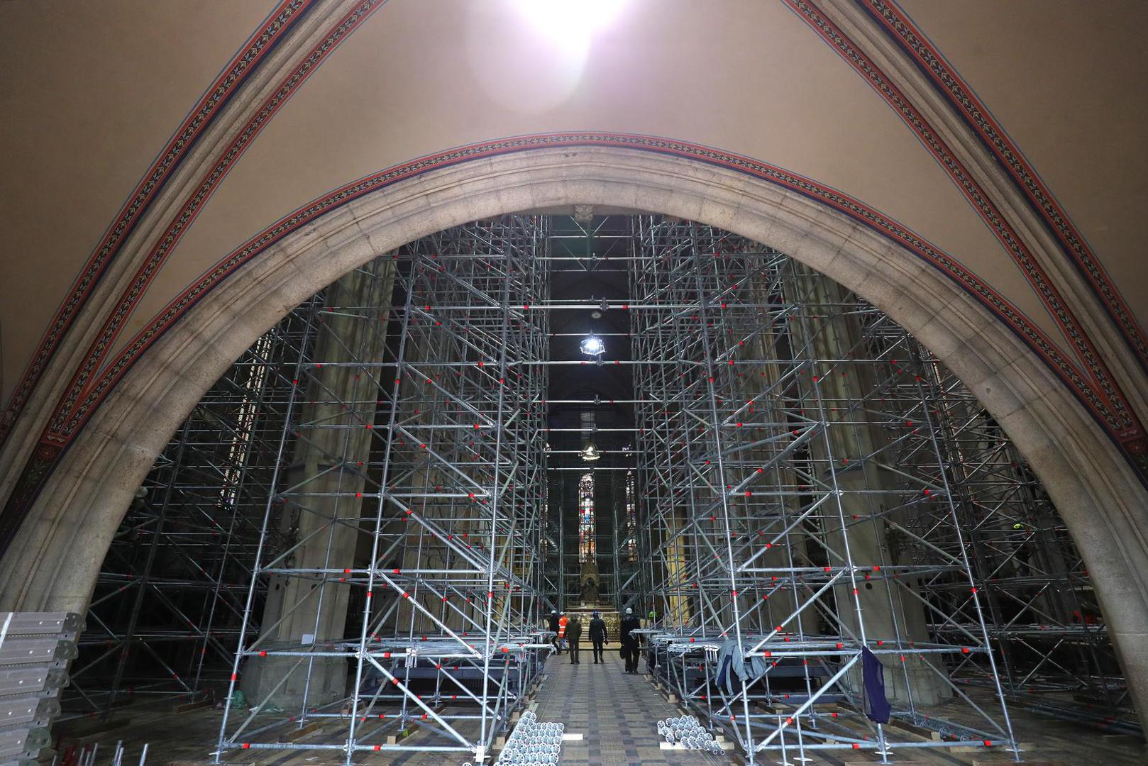 Zahvalio je premijeru Plenkoviću i njegovim suradnicima - ministrici kulture i medija Nini Obuljen Koržinek i ministru graditeljstva Branku Bačiću što su učinili u dosadašnjem tijeku obnove i izrazio nadu u njihovu raspoloživost u budućnosti.