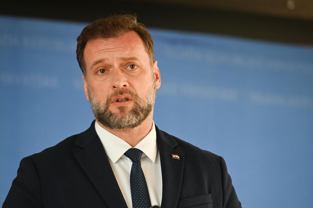 Zagreb: Mario Banožić obratio se medijima nakon sjednice Vlade
