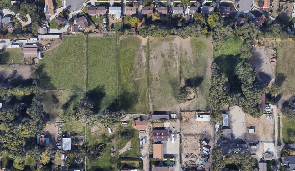 Poruka pokošena na travnjaku