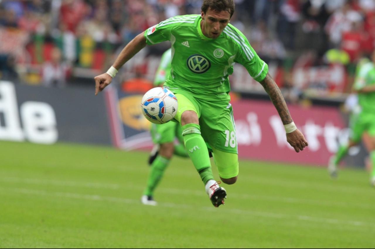 'Marco Mandzukic, VFl Wolfsburg,   Koeln, 06.08.2011, 1.Fussball Bundesliga, Saison 11/12, 1.FC Koeln - VfL Wolfsburg, Foto: APF  Veroeffentlichung nur gegen Honorar, zahlbar an -  APF - Agentur fuer 